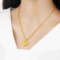 黄金色吊坠